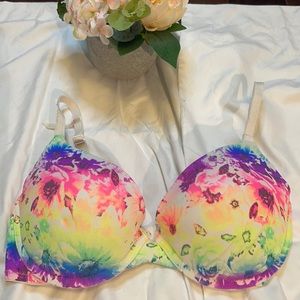 Pink Victoria’s Secret 34D padded push up bra